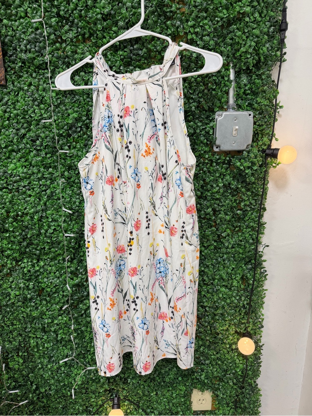 SHEIN Cream Floral Halter Top